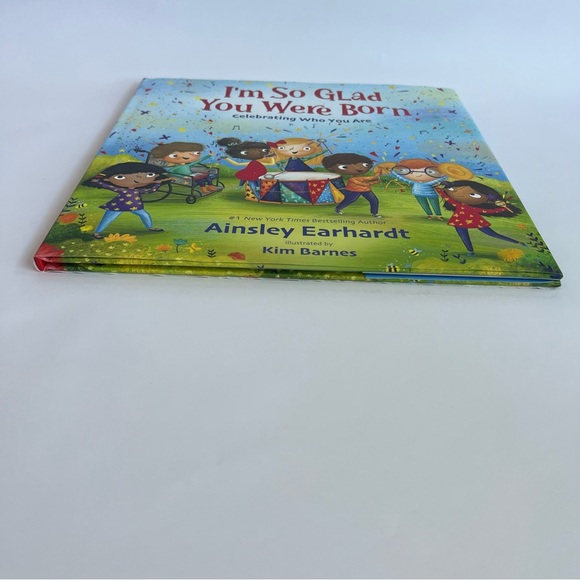 I’m So Glad You Were Born, Celebrating who you are by Ainsley Earhardt hardcover - Picture 10 of 16